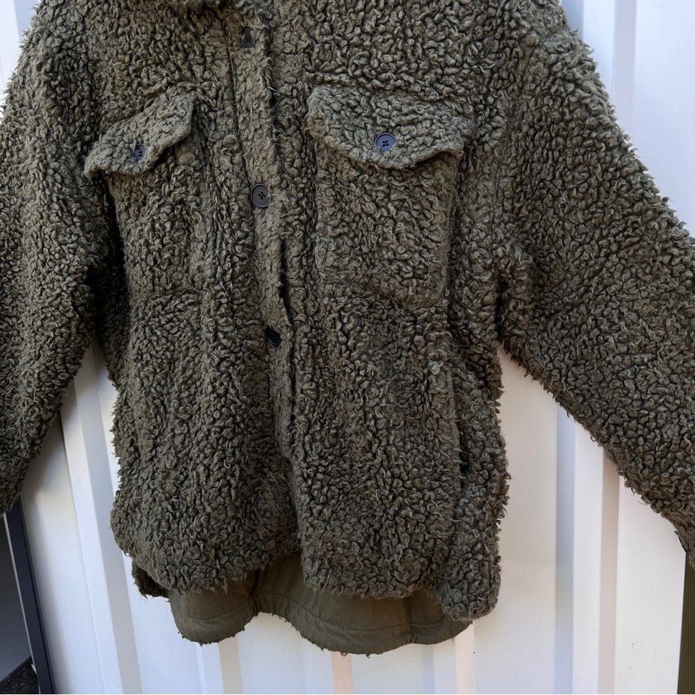 Urban Outfitters Palmer Sherpa Shirt Jacket Sweater Green Womens Small S - Picture 13 of 16